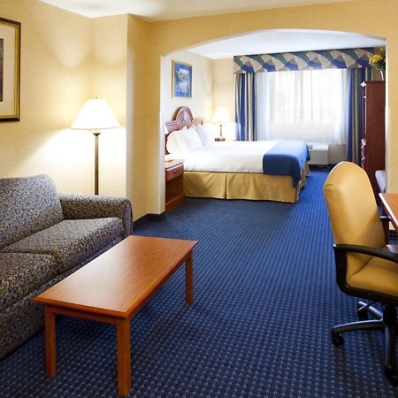 Holiday Inn Express Syracuse Airport By Ihg North Syracuse Экстерьер фото