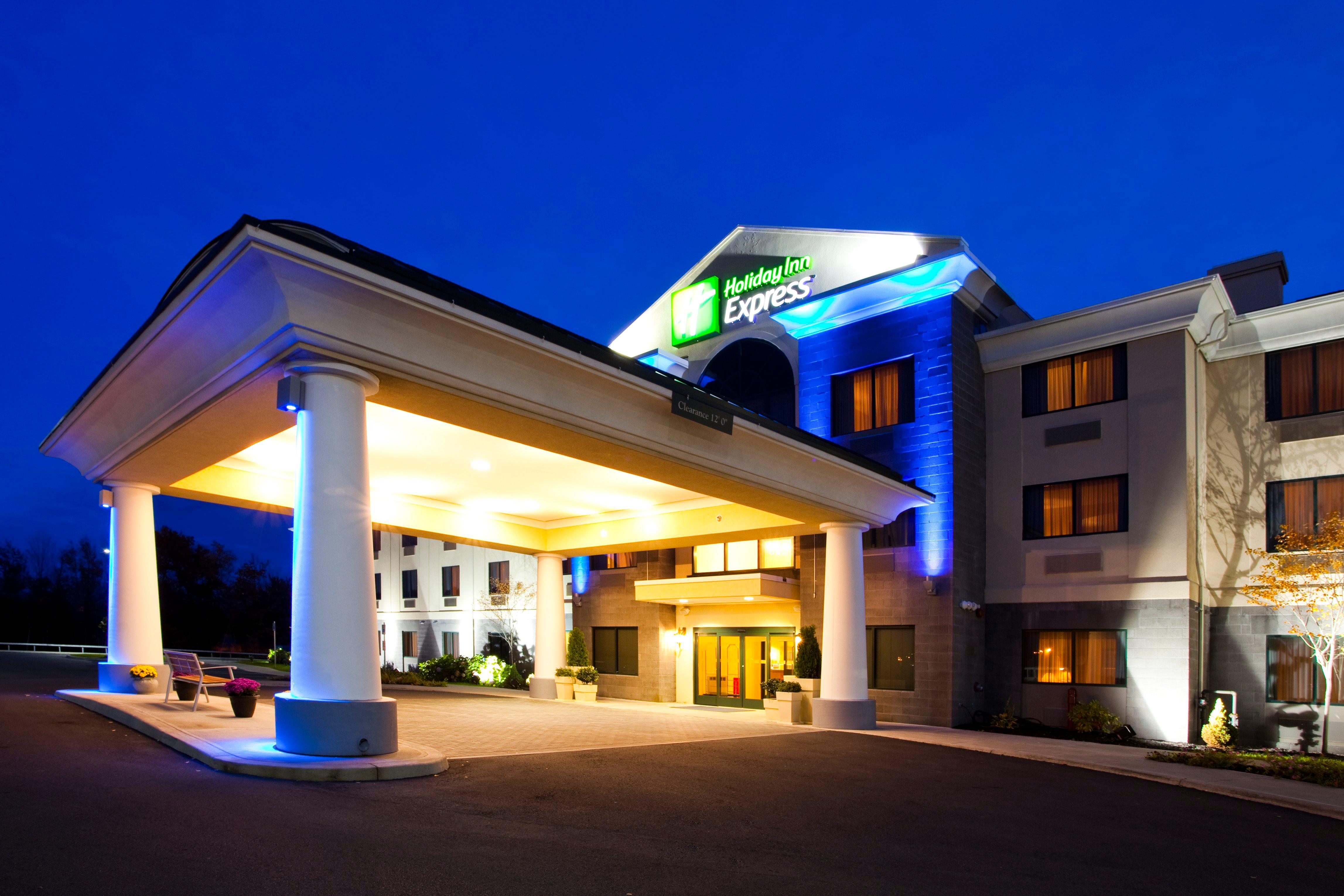 Holiday Inn Express Syracuse Airport By Ihg North Syracuse Экстерьер фото