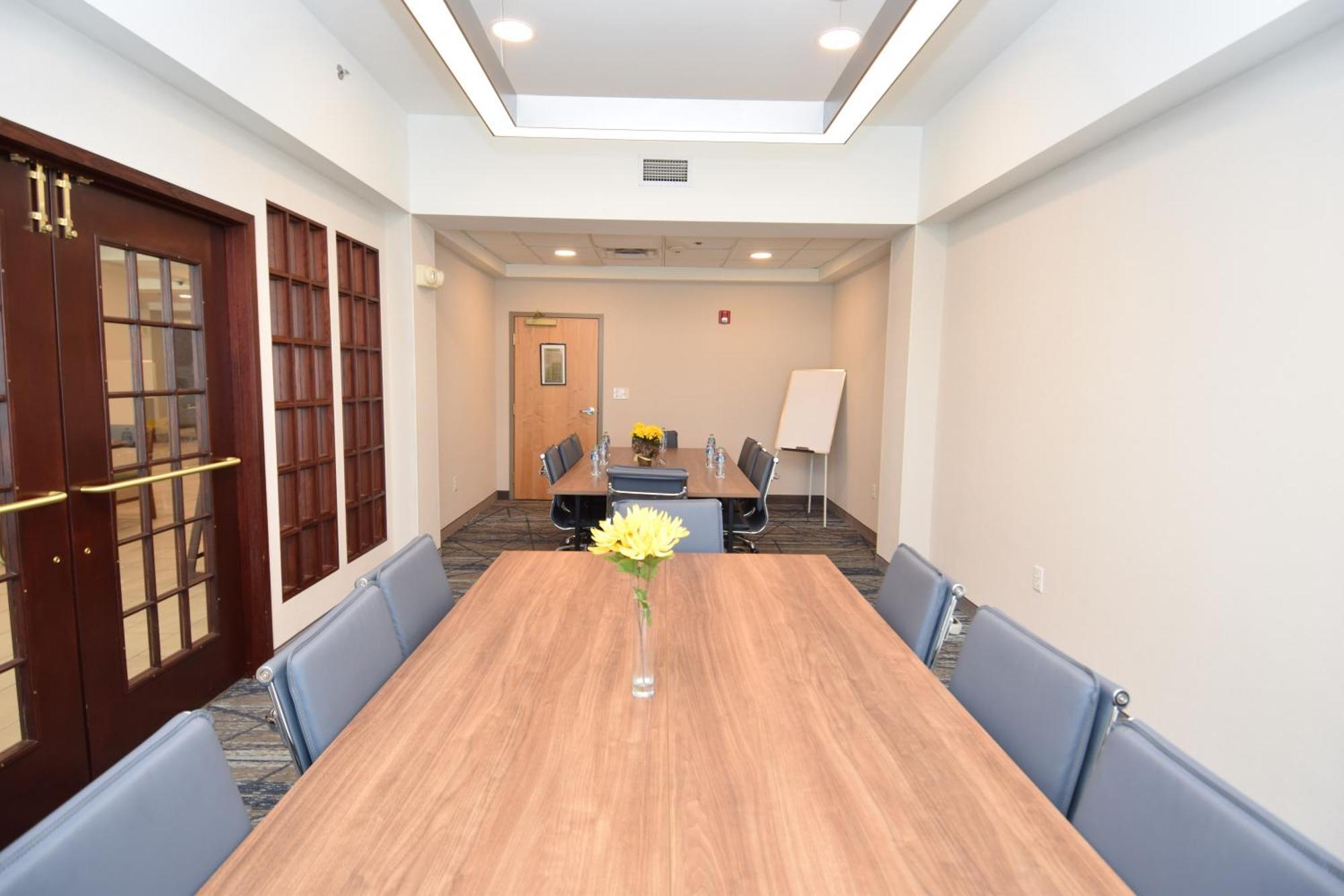 Holiday Inn Express Syracuse Airport By Ihg North Syracuse Экстерьер фото