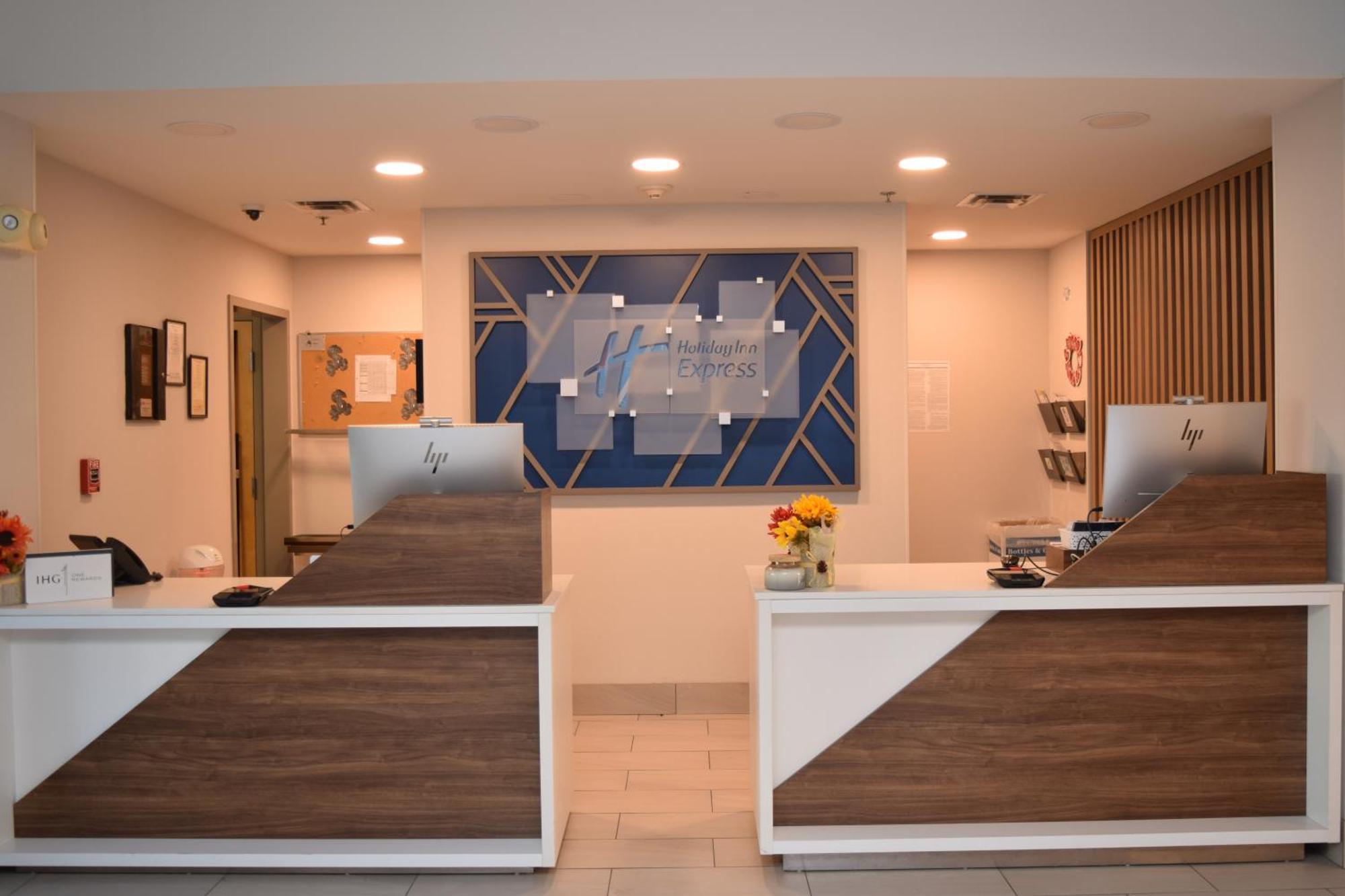 Holiday Inn Express Syracuse Airport By Ihg North Syracuse Экстерьер фото
