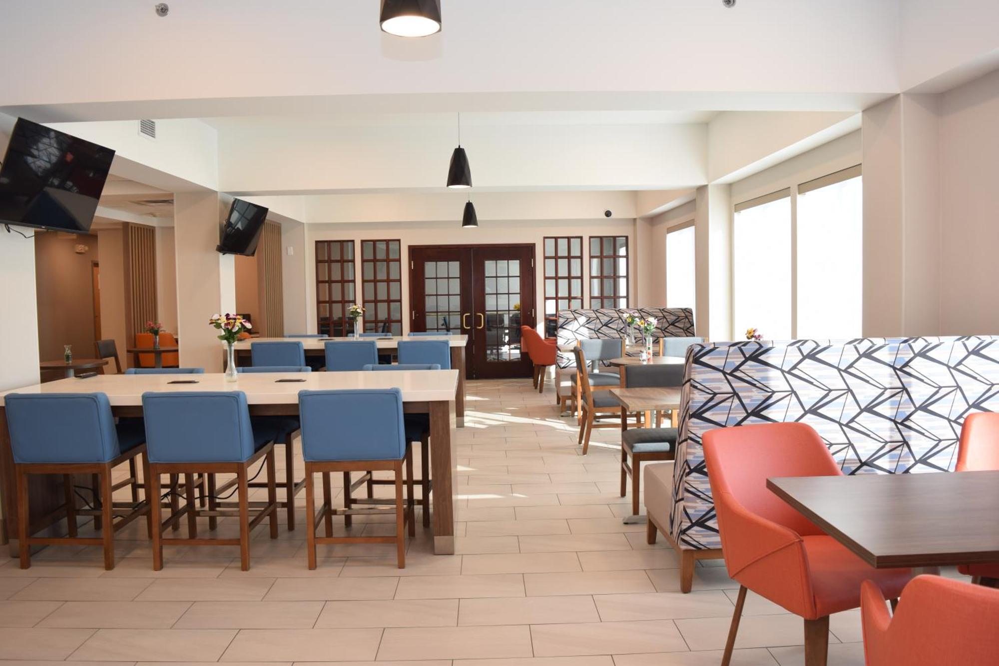 Holiday Inn Express Syracuse Airport By Ihg North Syracuse Экстерьер фото