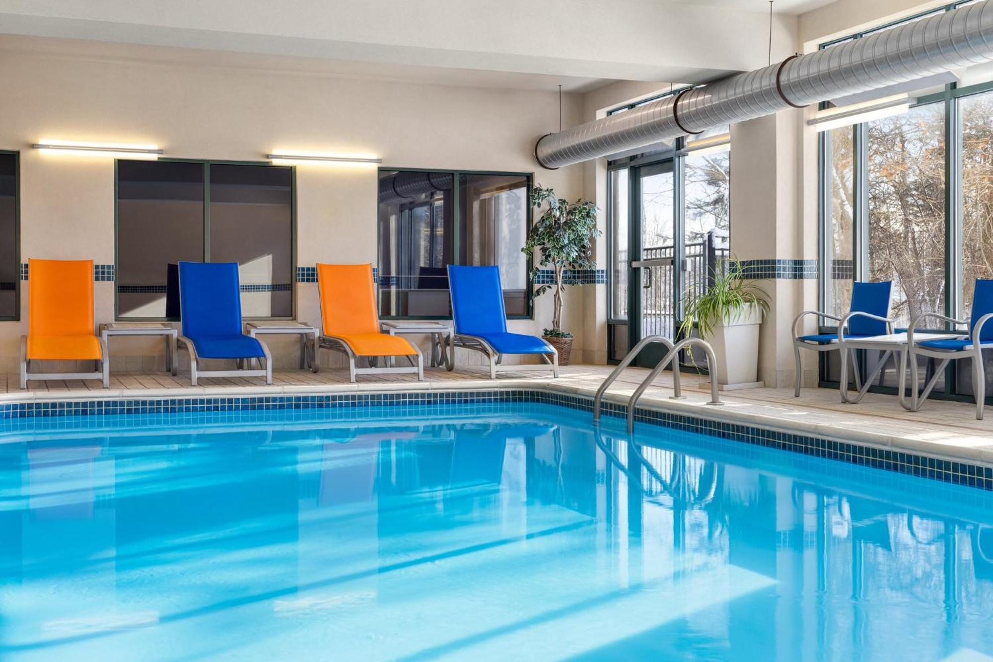 Holiday Inn Express Syracuse Airport By Ihg North Syracuse Экстерьер фото